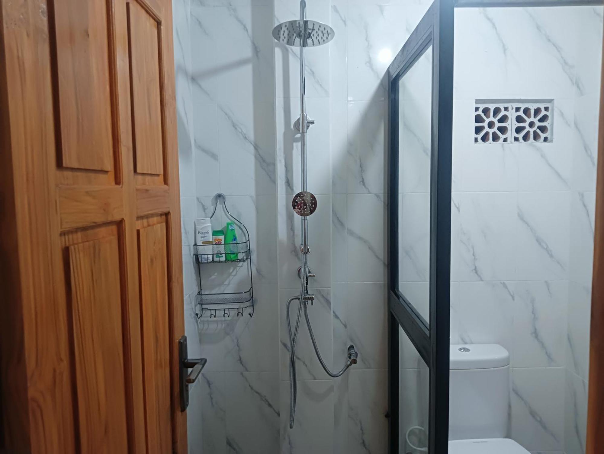 Buda'S Homestay Lemukih Pabean Buleleng Exteriör bild